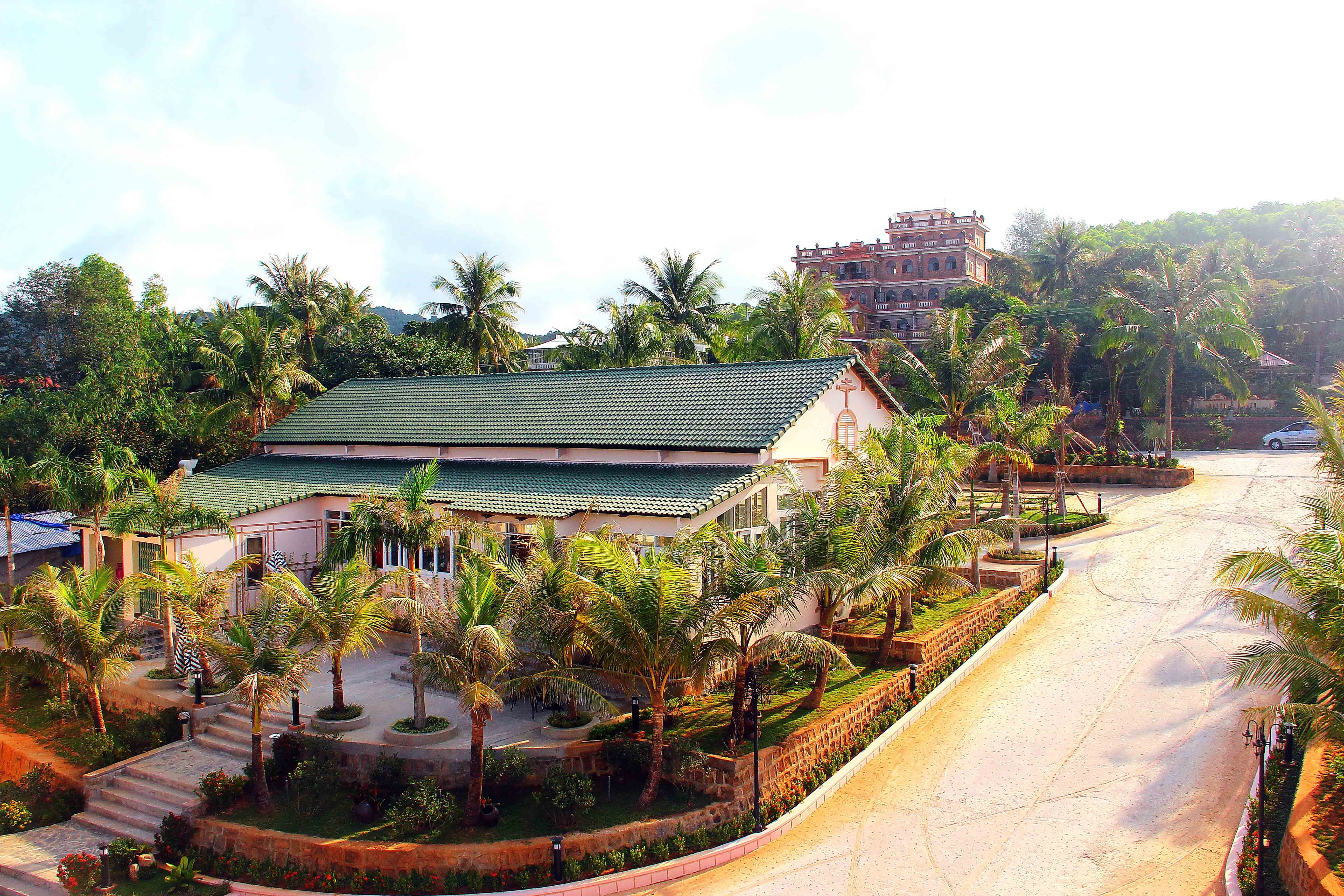 Cảnh quan Resort Phú VÂn - Hotel24h.net